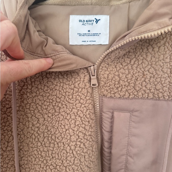 Old Navy Cozy Tan Sherpa Jacket - Picture 4 of 7